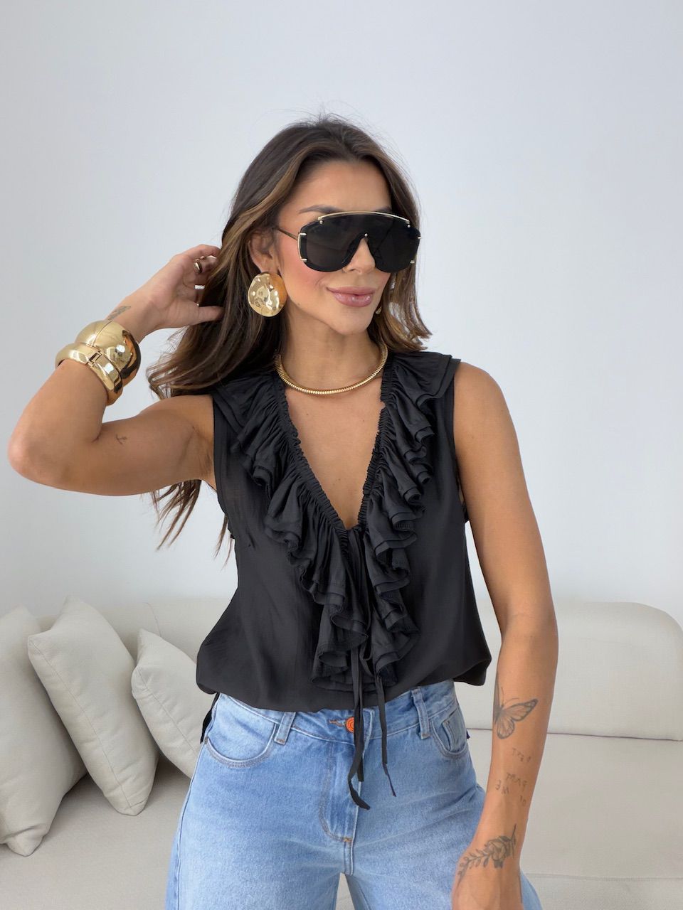 BLUSA VALENTINA BABADO PRETA - 0078010033 - CAROLLA FERRARO