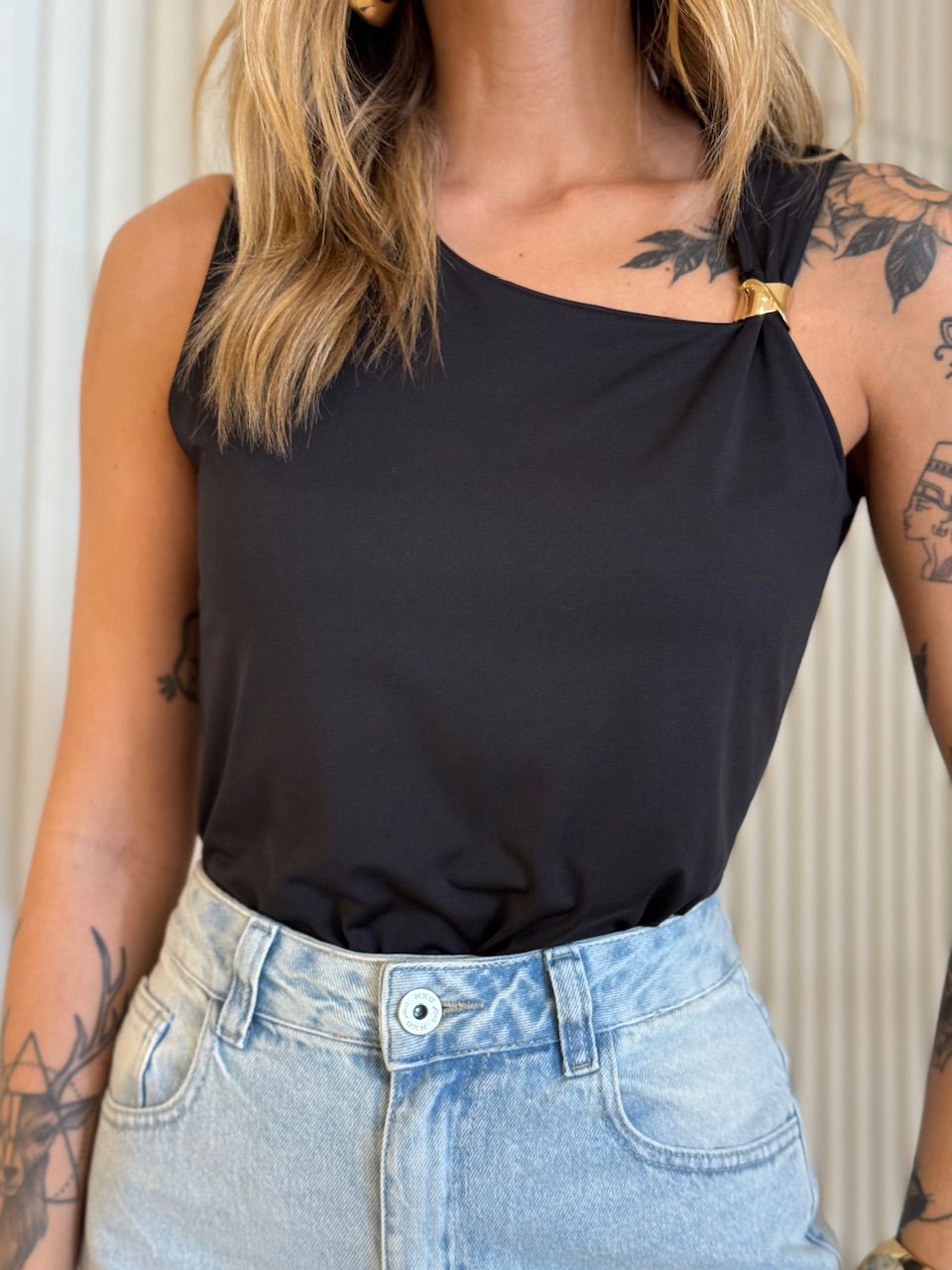 BLUSA BEATRIZ METAL PRETA