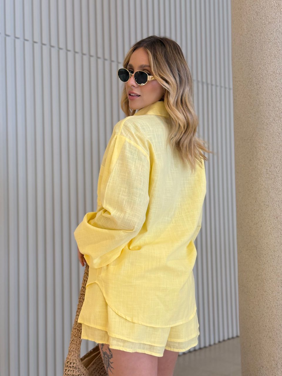 CONJUNTO BÁRBARA CAMISA SHORT AMARELO