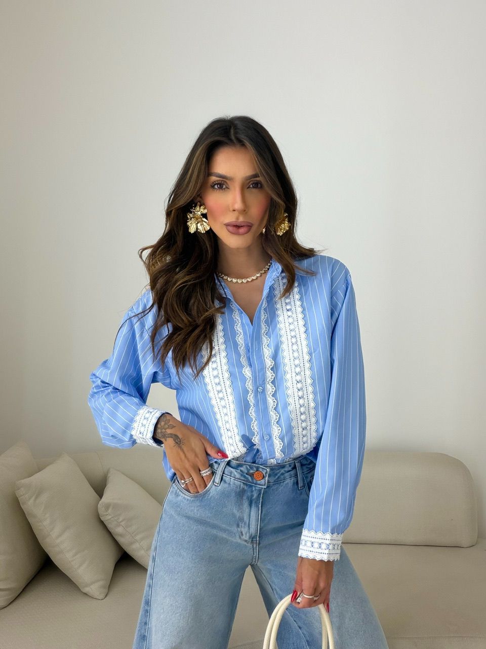 CAMISA SANDY LISTRADA AZUL CLARO