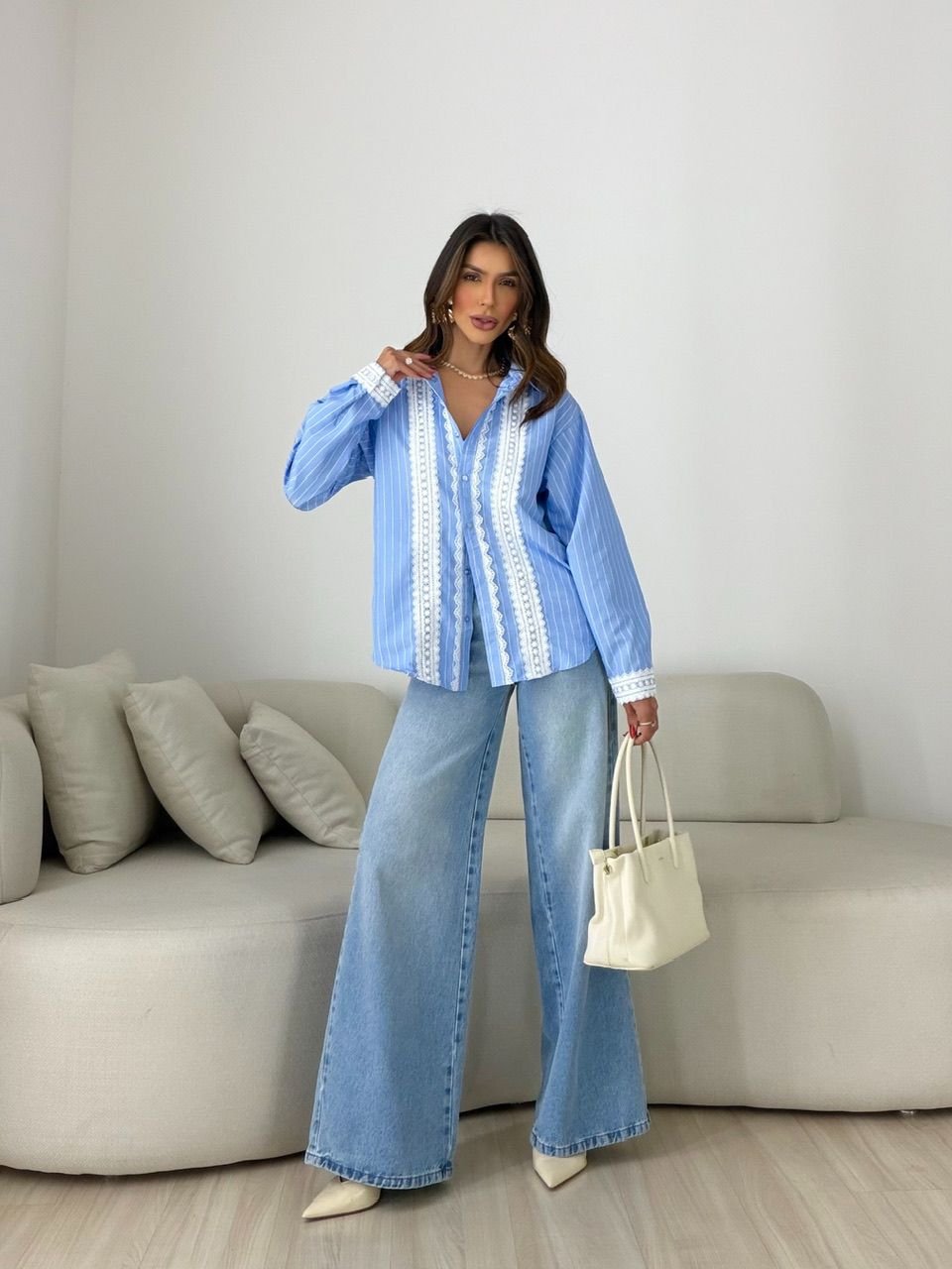 CAMISA SANDY LISTRADA AZUL CLARO