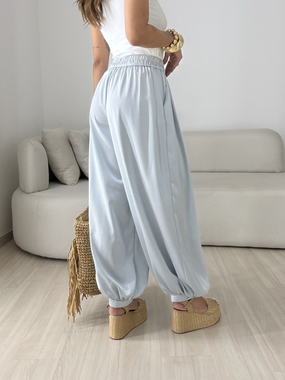 CALÇA BRUNA ALADIM AZUL CLARO