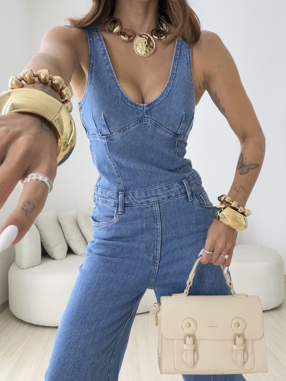 MACACÃO AMANDA ALÇA JEANS MÉDIO