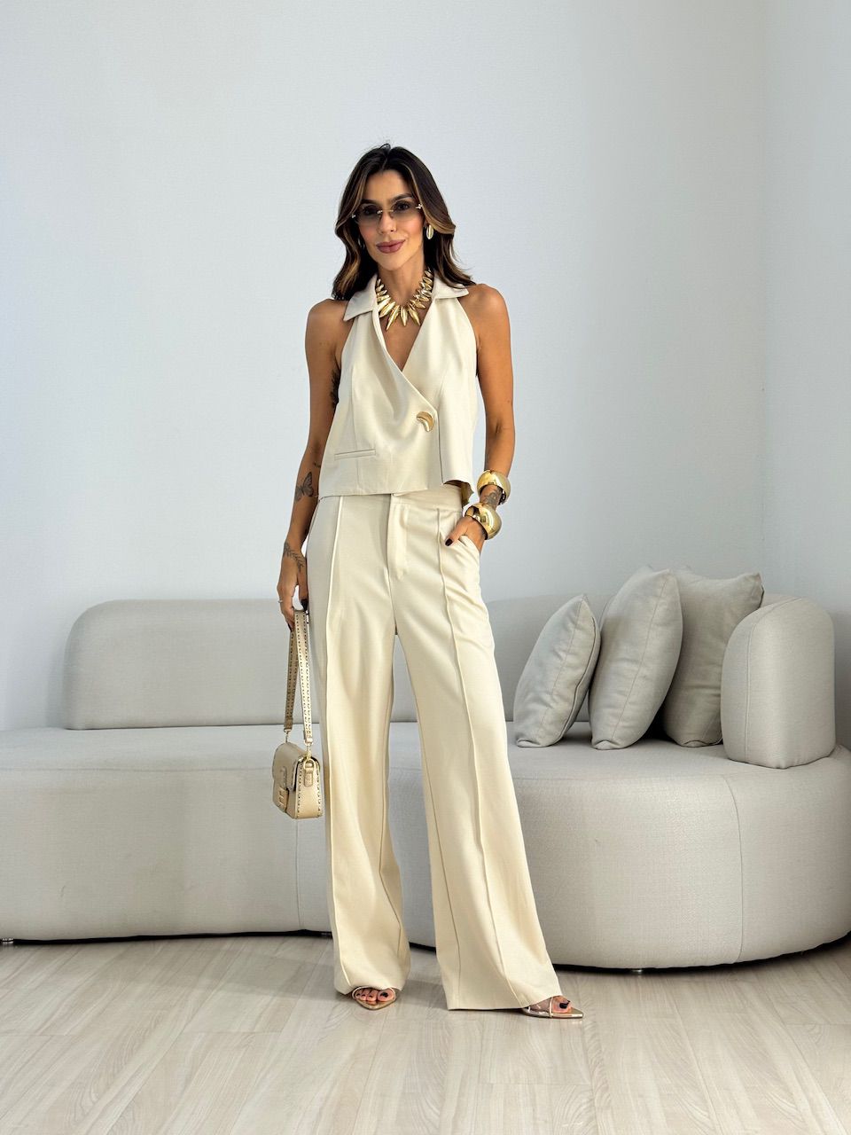 CONJUNTO CLÉO GOLA AREIA - 0072050110 - CAROLLA FERRARO