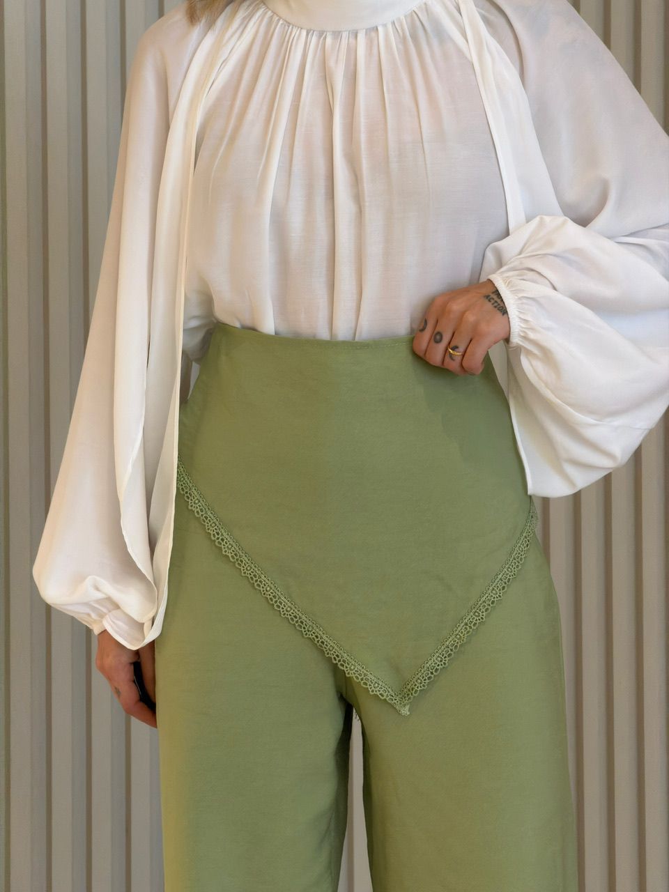 CALÇA NÁDIA LENÇO VERDE
