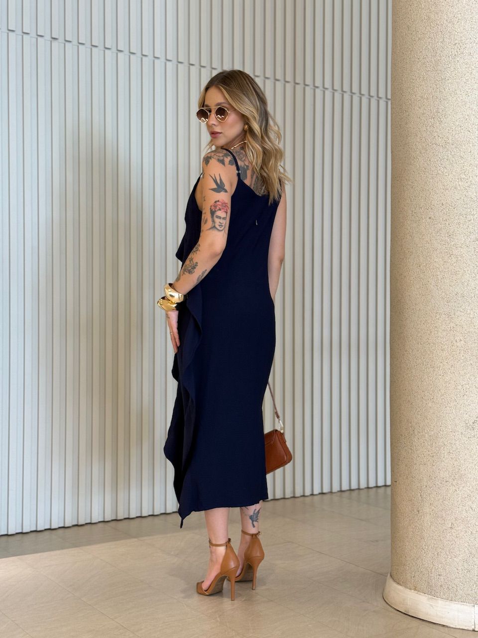 VESTIDO ALANIS BABADO MARINHO