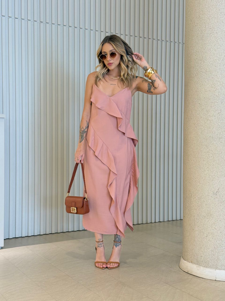 VESTIDO ALANIS BABADO ROSA QUEIMADO