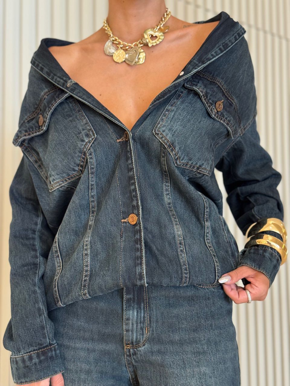 JAQUETA EMILIA BOLSOS JEANS ESCURO