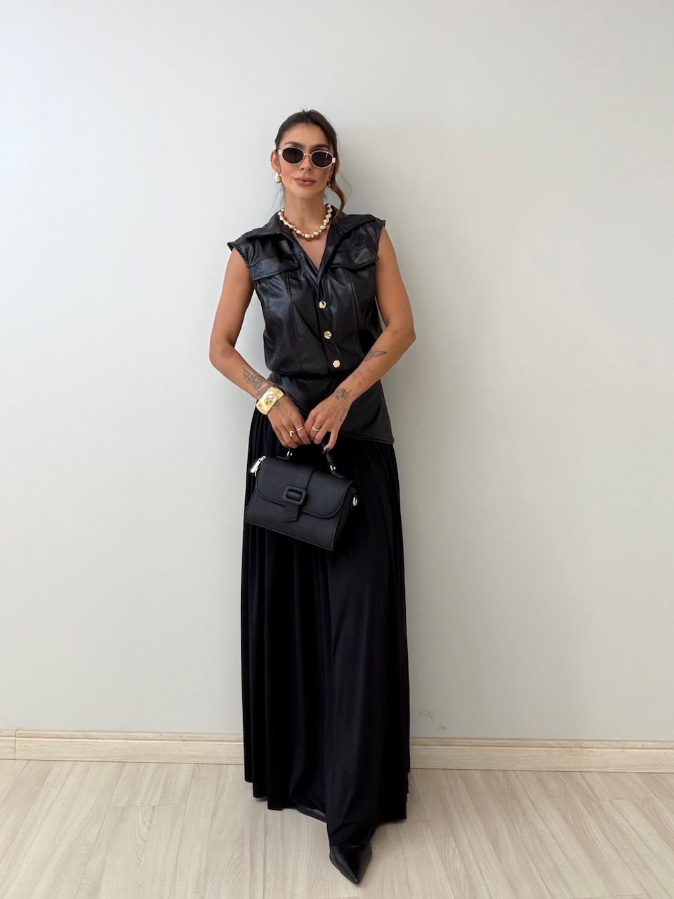 CONJUNTO FRANCINE BODY SAIA PRETO