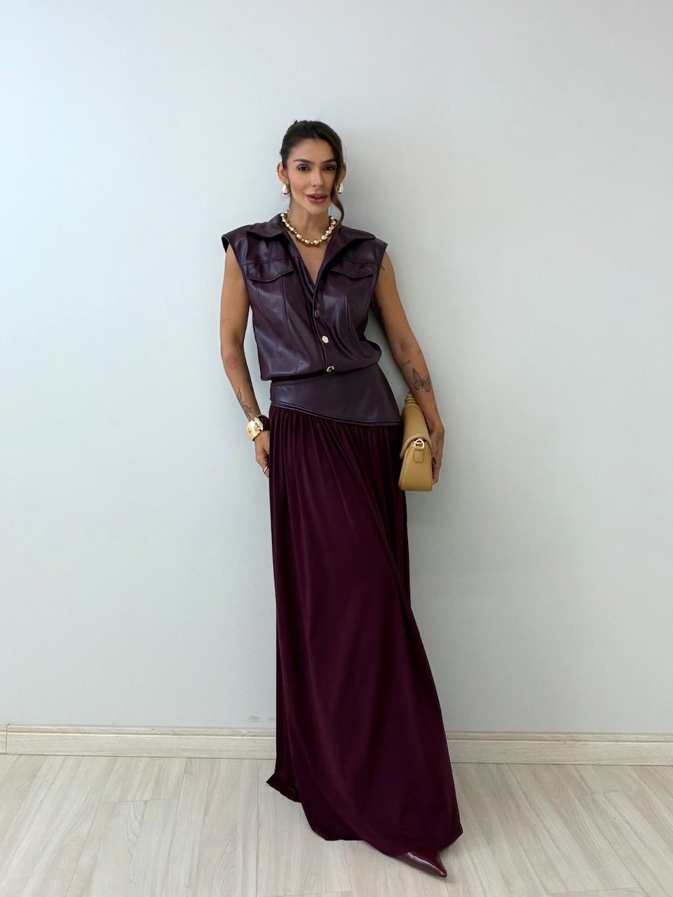 CONJUNTO FRANCINE BODY SAIA VINHO
