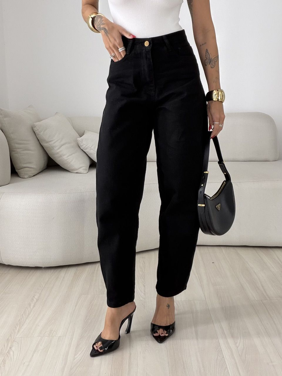 CALÇA DANIELA BALLOON PRETA - 0079630033 - CAROLLA FERRARO