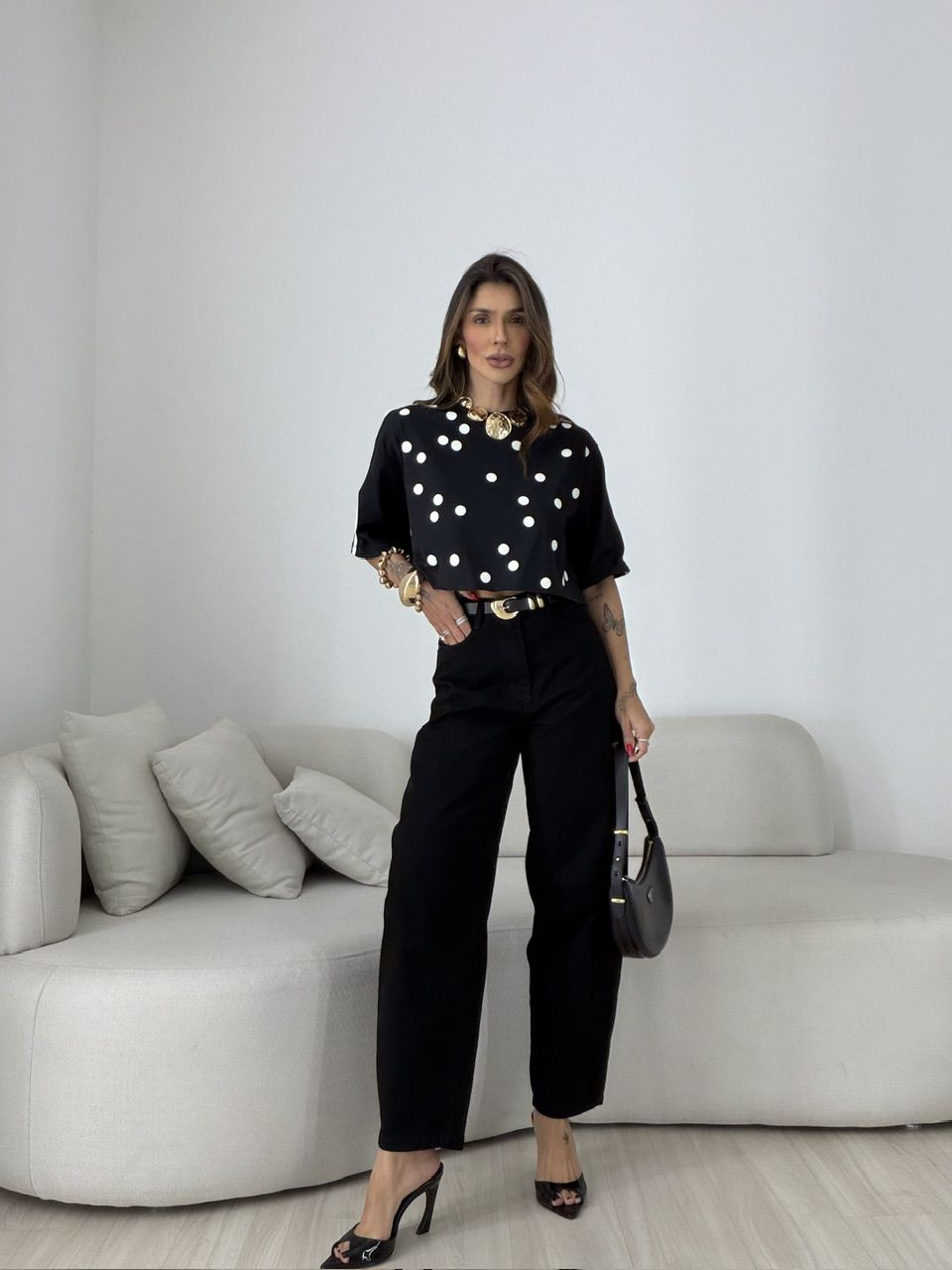 CROPPED NANDA POÁ PRETO