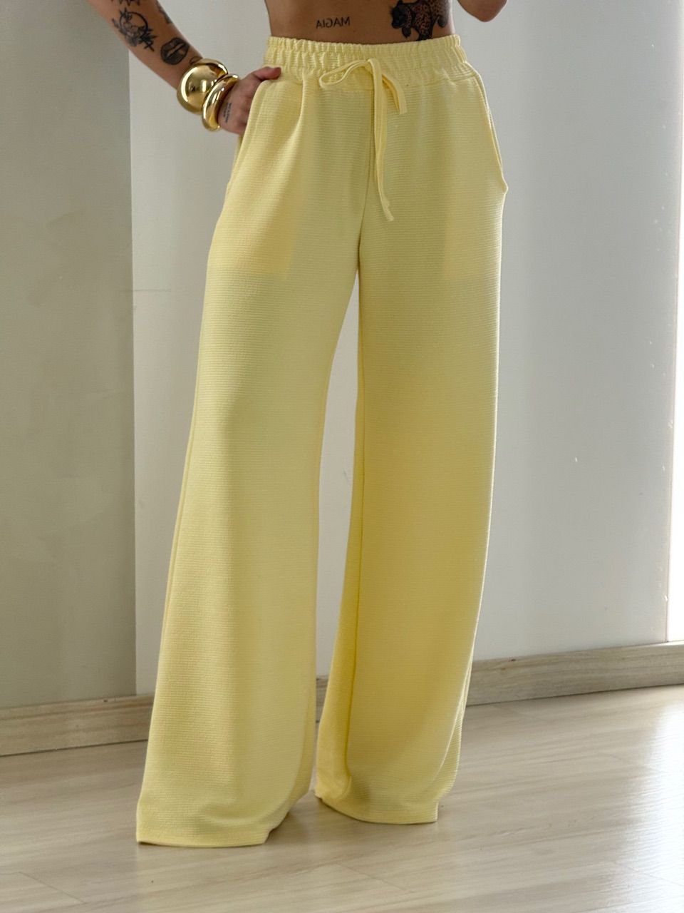 CONJUNTO BRIGITTE CANELADO YELLOW BUTTER