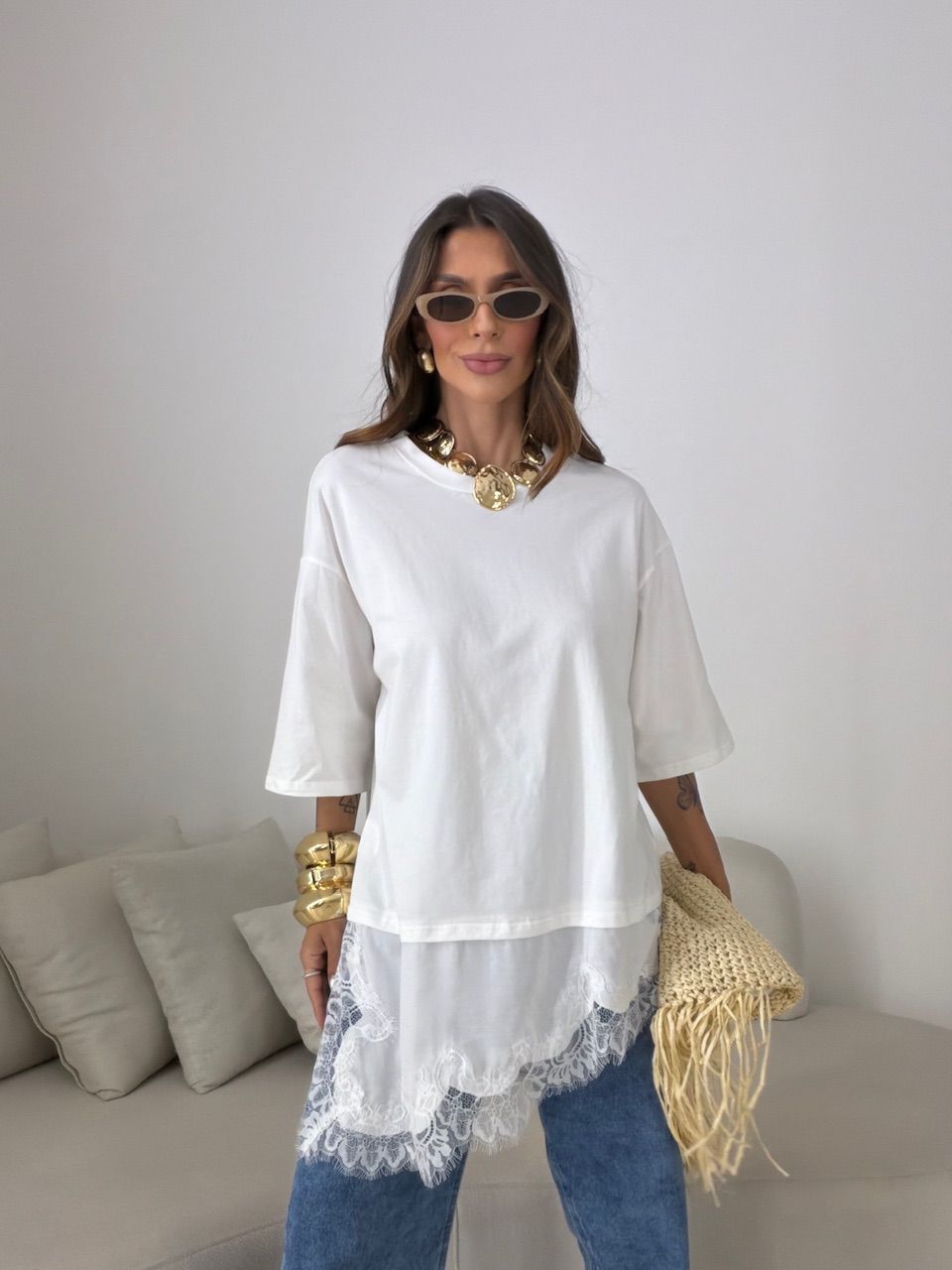 T-SHIRT REGINA RENDA OFF