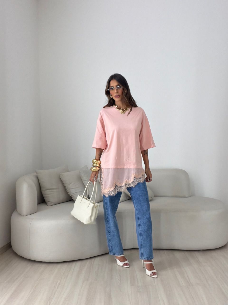 T-SHIRT REGINA RENDA ROSA