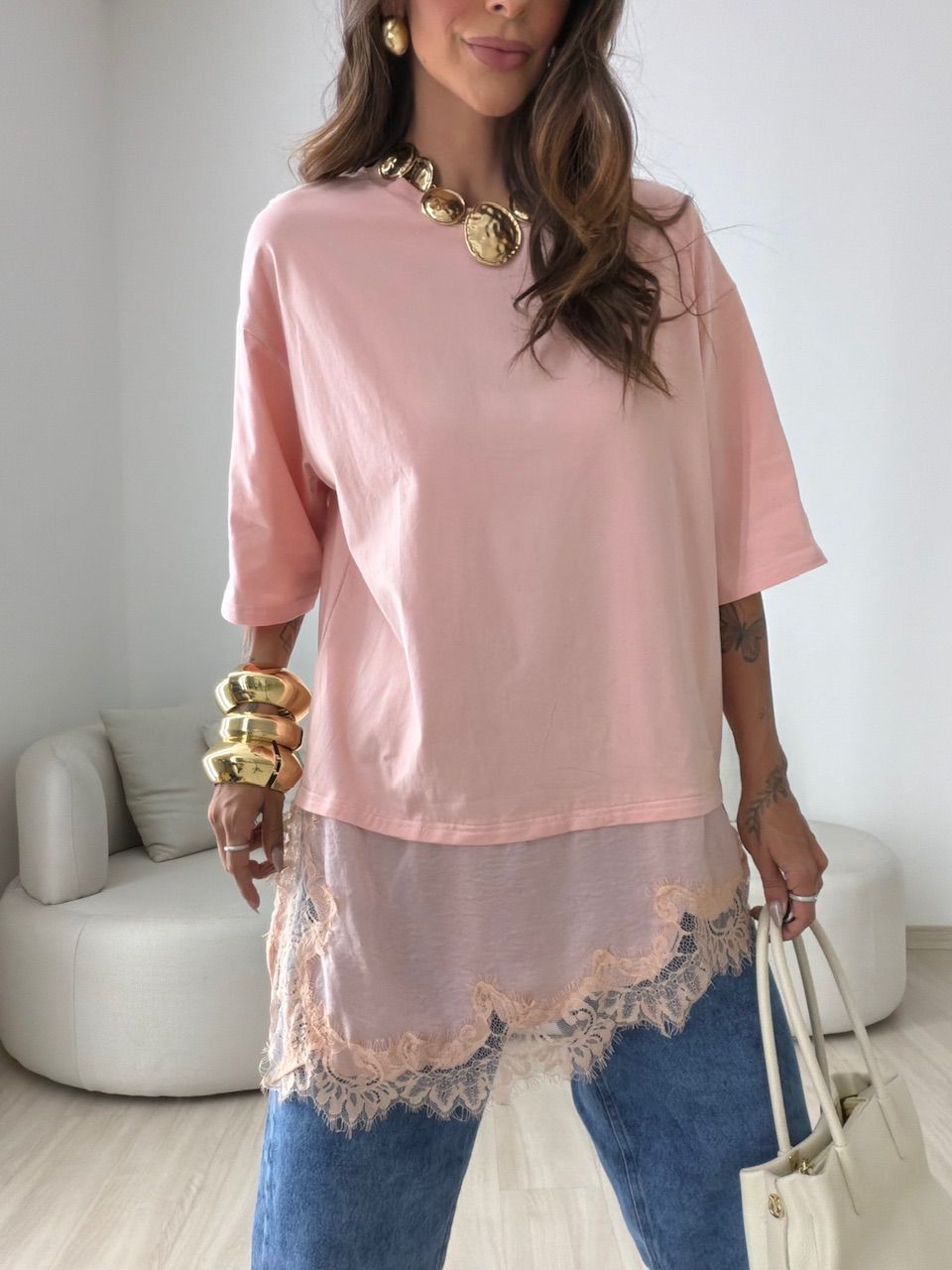 T-SHIRT REGINA RENDA ROSA