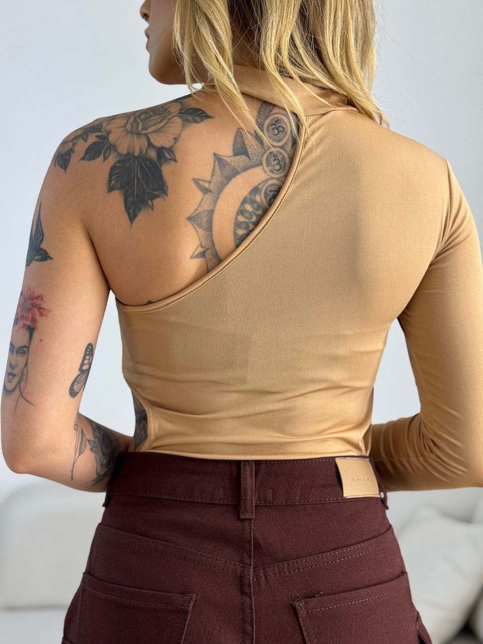 BODY ADRIANA NULA MANGA NUDE