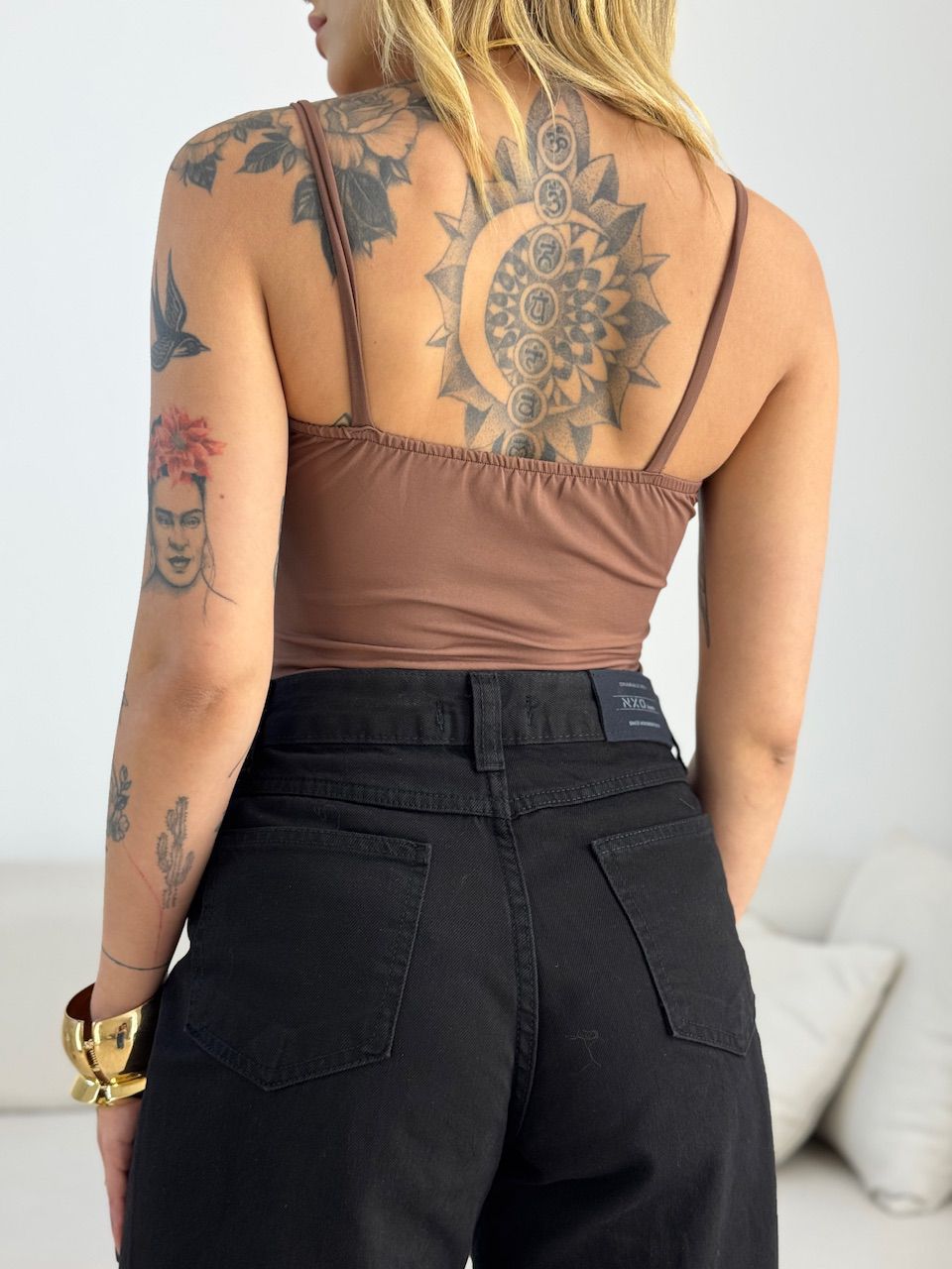 BODY FERNANDA ALCINHA METAL MARROM