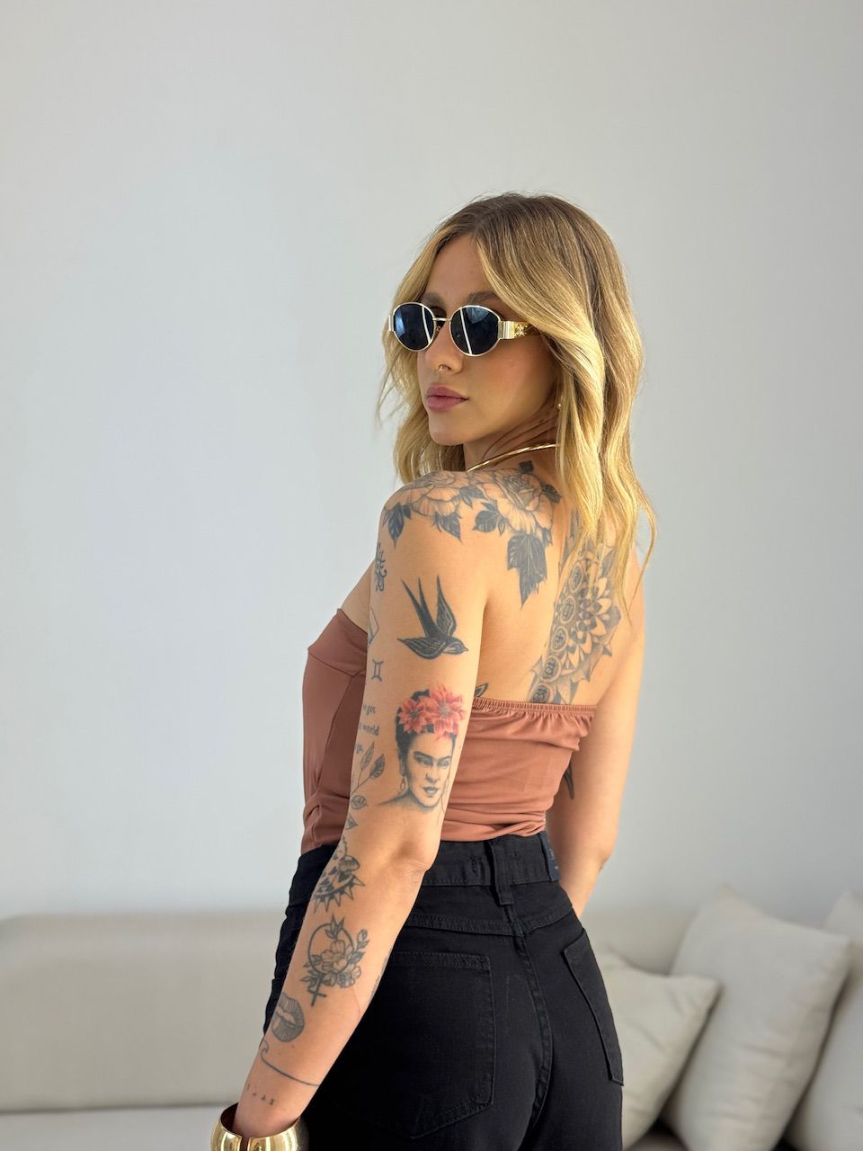 BODY KAREN TOMARA QUE CAIA CAPUCCINO 