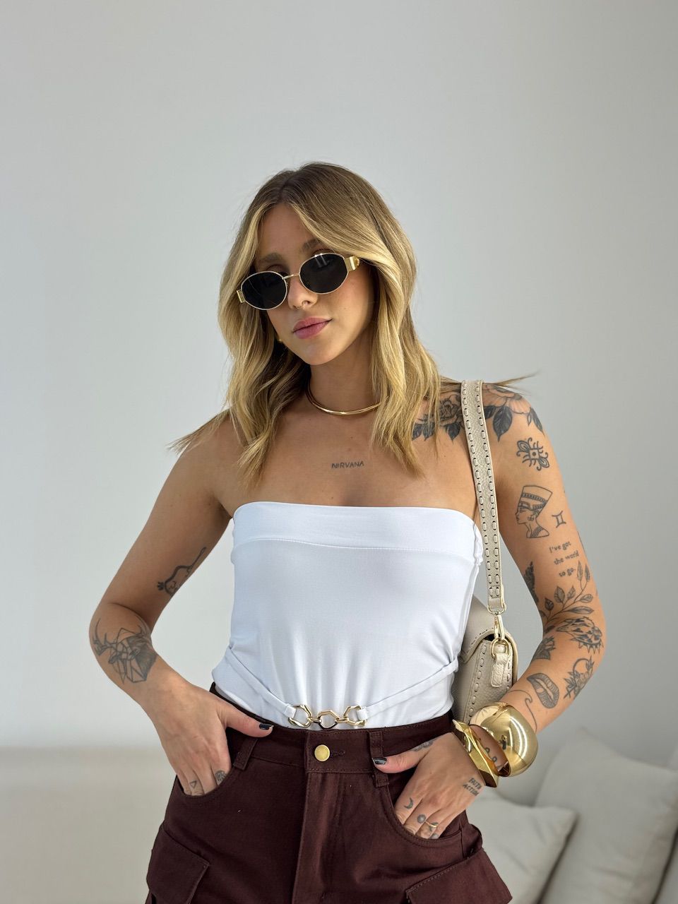 BODY KAREN TOMARA QUE CAIA OFF