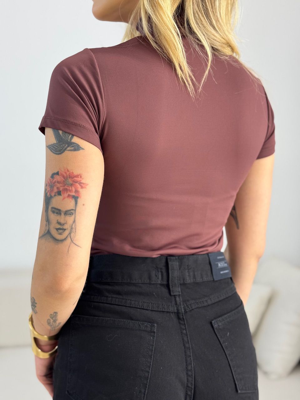 BODY MARINA MANGUINHA METAL CAFÉ