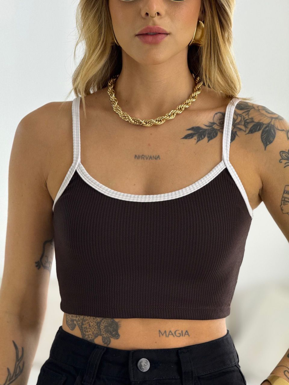 TOP CAMILA CANELADO CAFÉ