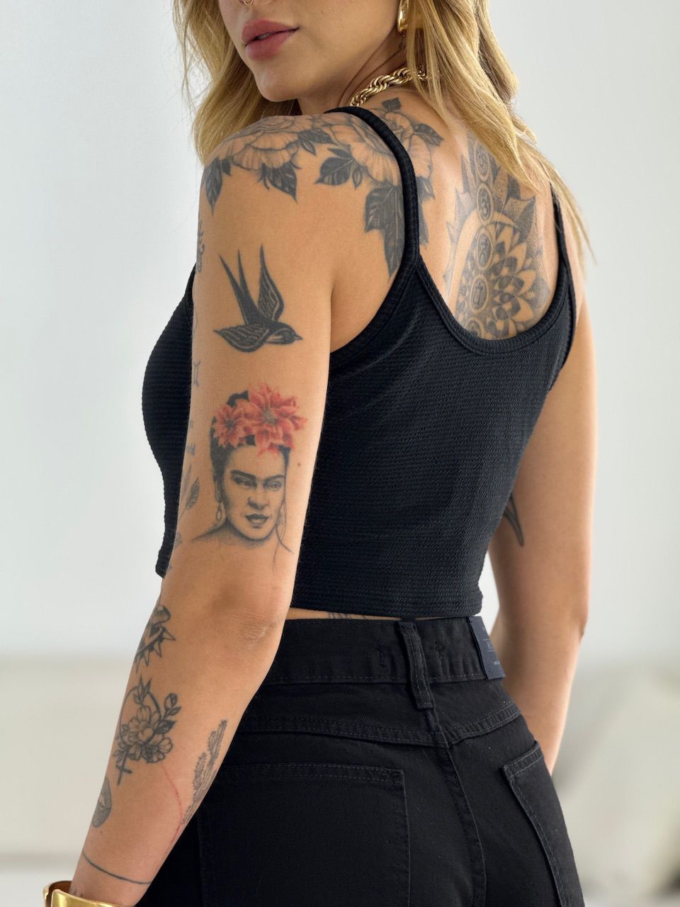 TOP CAMILA CANELADO PRETO