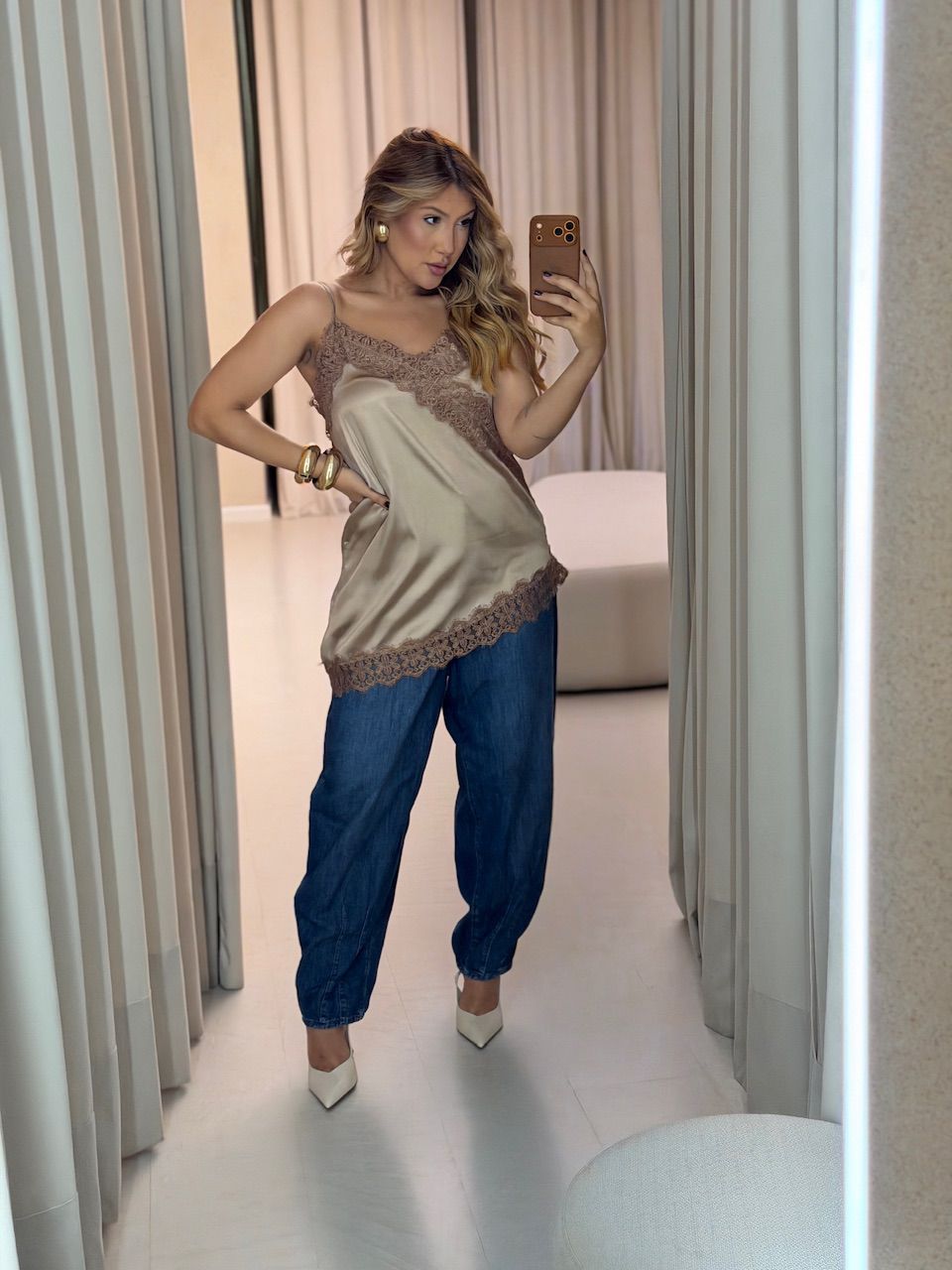 BLUSA BETÂNIA ACETINADA NUDE