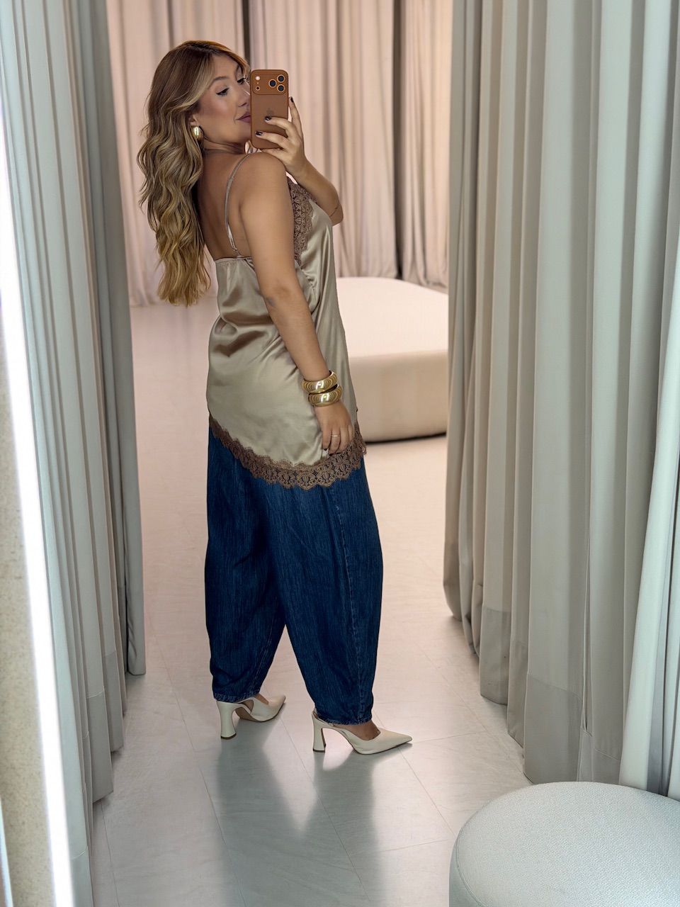 BLUSA BETÂNIA ACETINADA NUDE