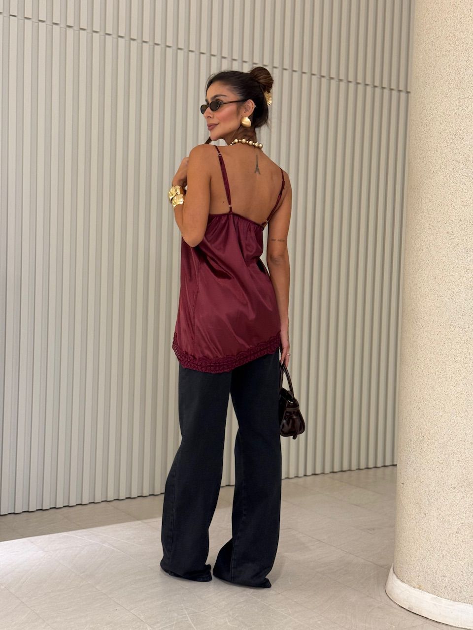 BLUSA BETÂNIA ACETINADA VINHO