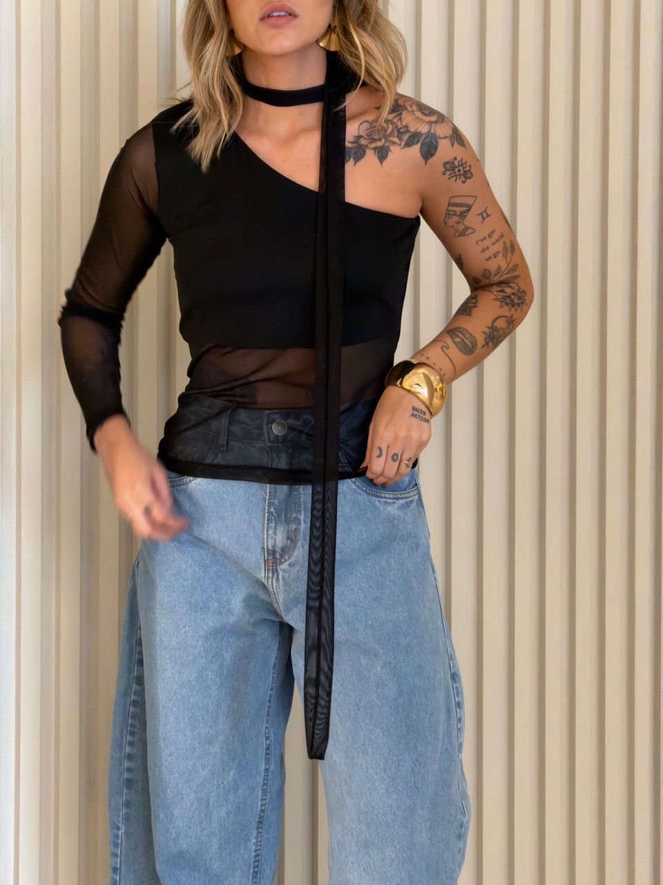 BLUSA CECÍLIA NULA MANGA PRETA