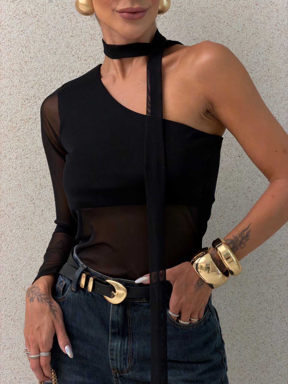 BLUSA CECÍLIA NULA MANGA PRETA