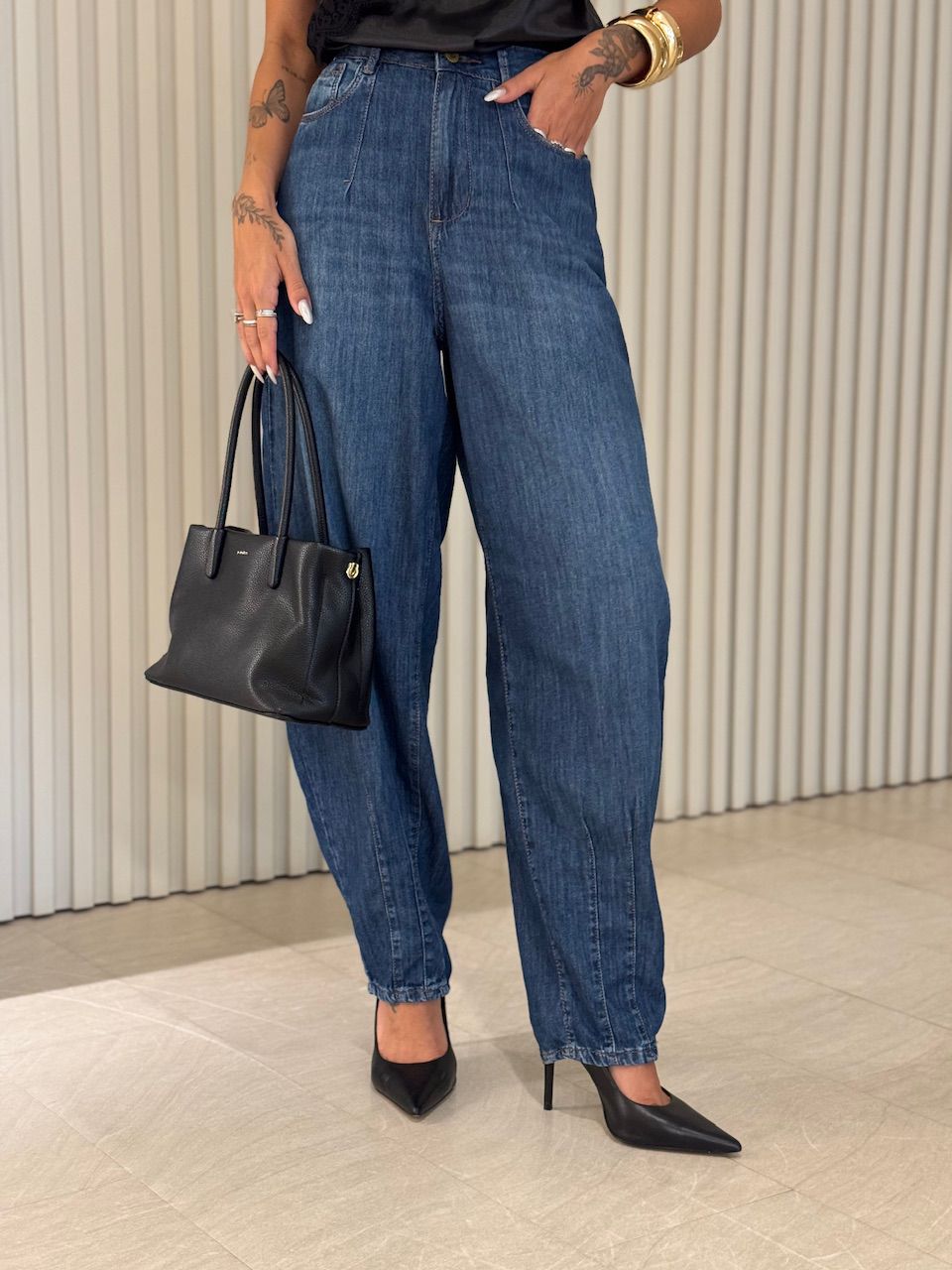 CALÇA OFÉLIA BALLOON JEANS ESCURO - 0076070070 - CAROLLA FERRARO