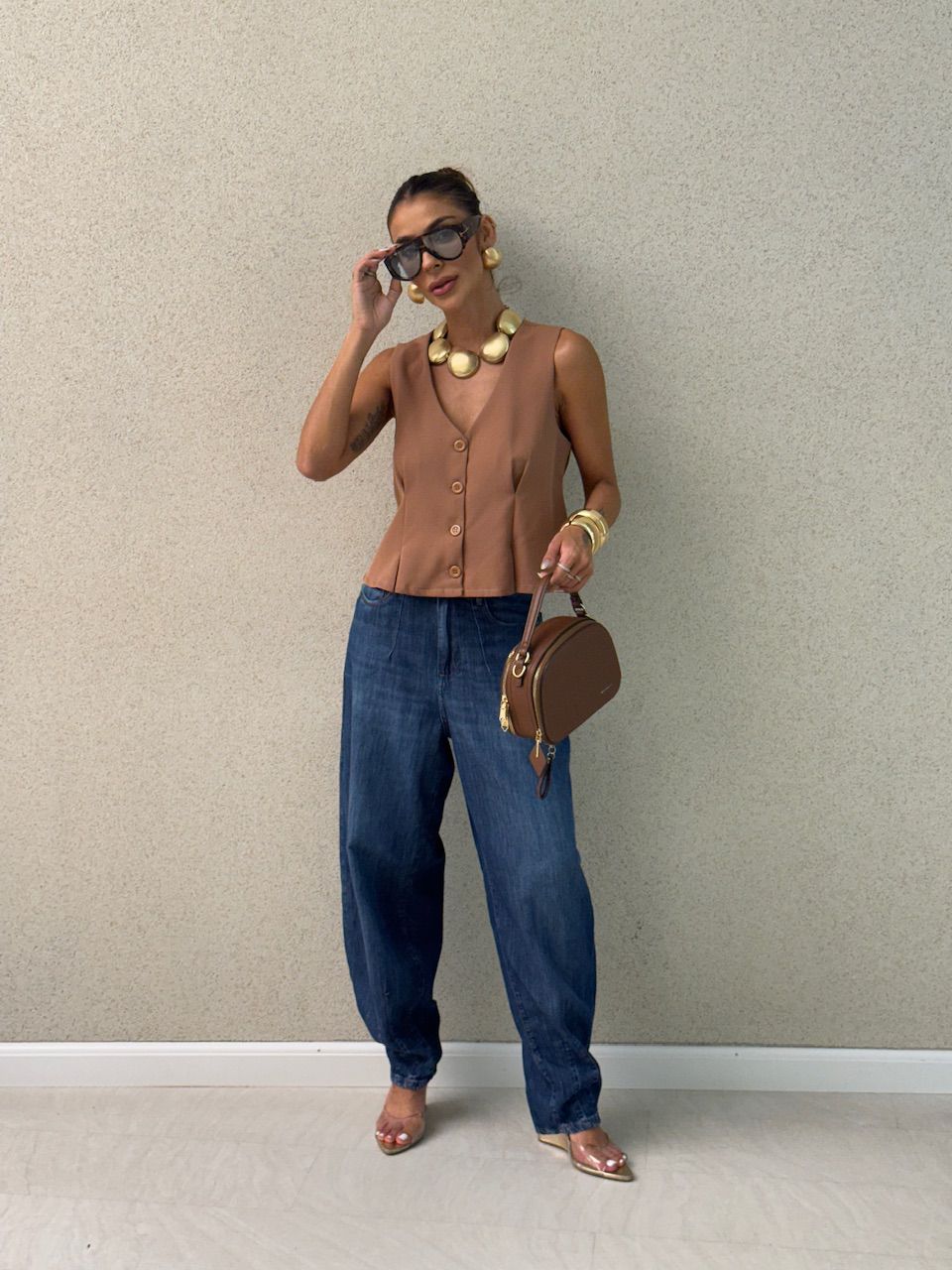 COLETE EDILENE ALFAIATARIA NUDE