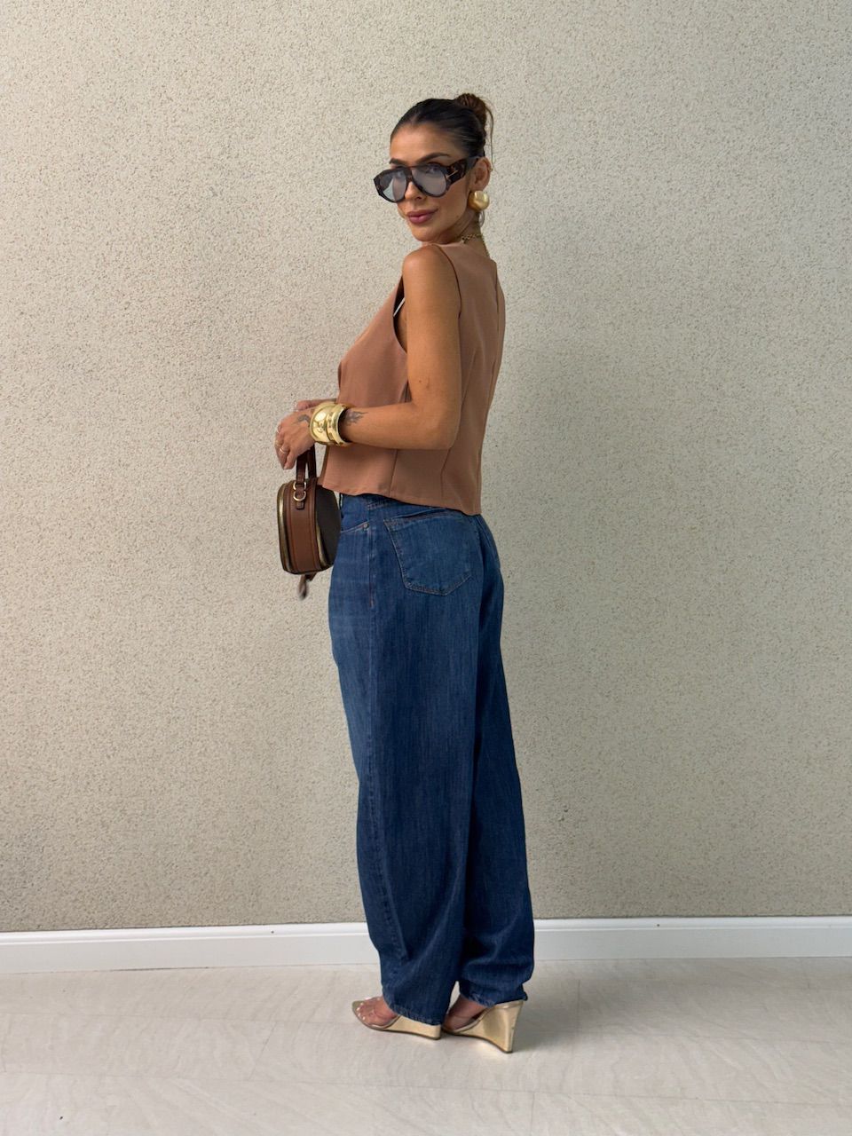 COLETE EDILENE ALFAIATARIA NUDE