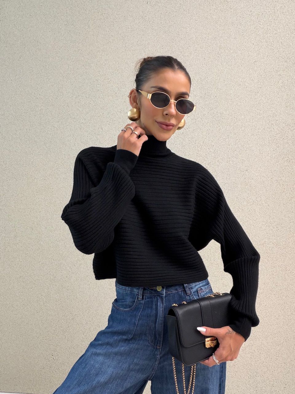 TRICOT DANIELA GOLA ALTA PRETO