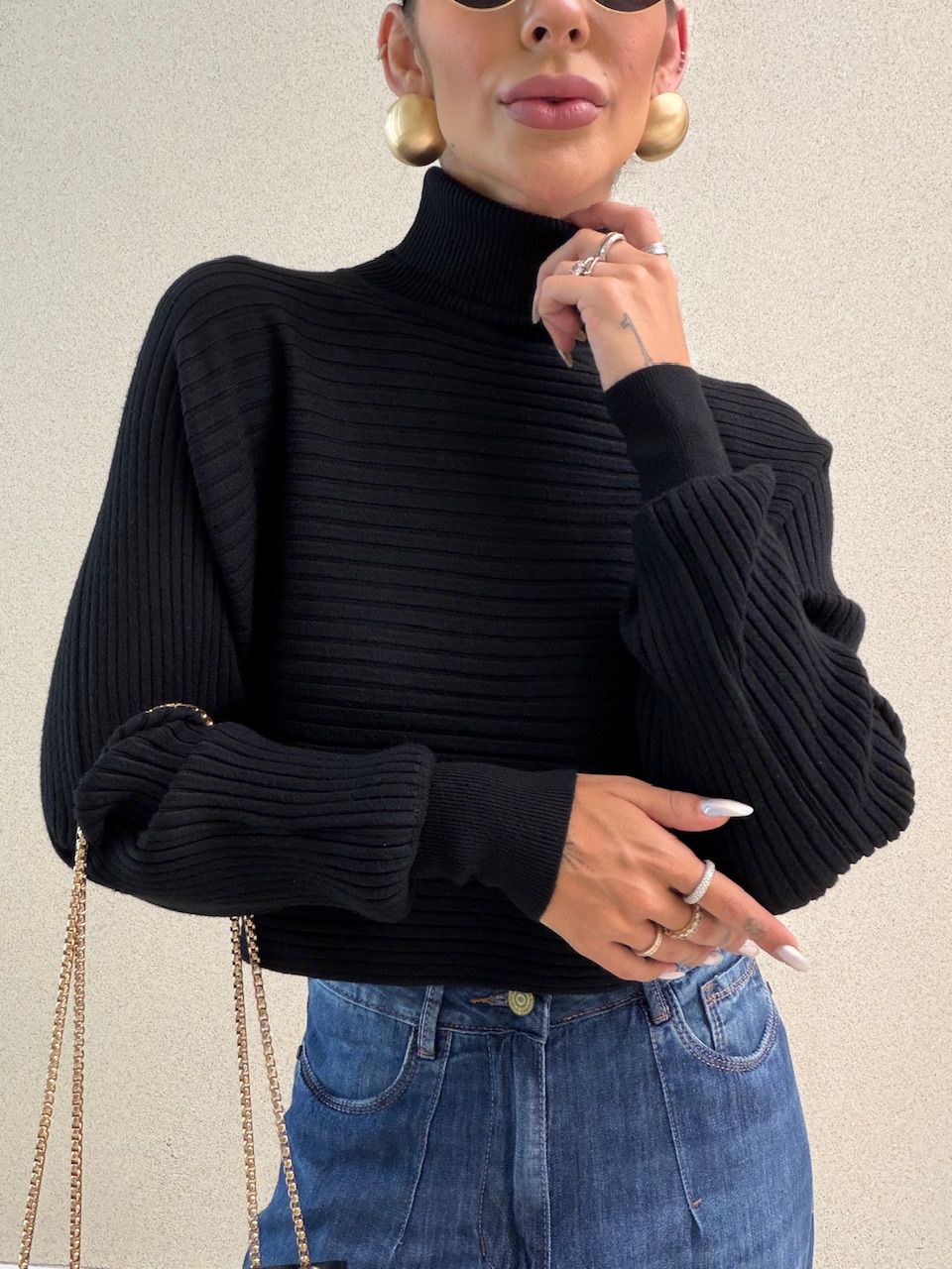 TRICOT DANIELA GOLA ALTA PRETO
