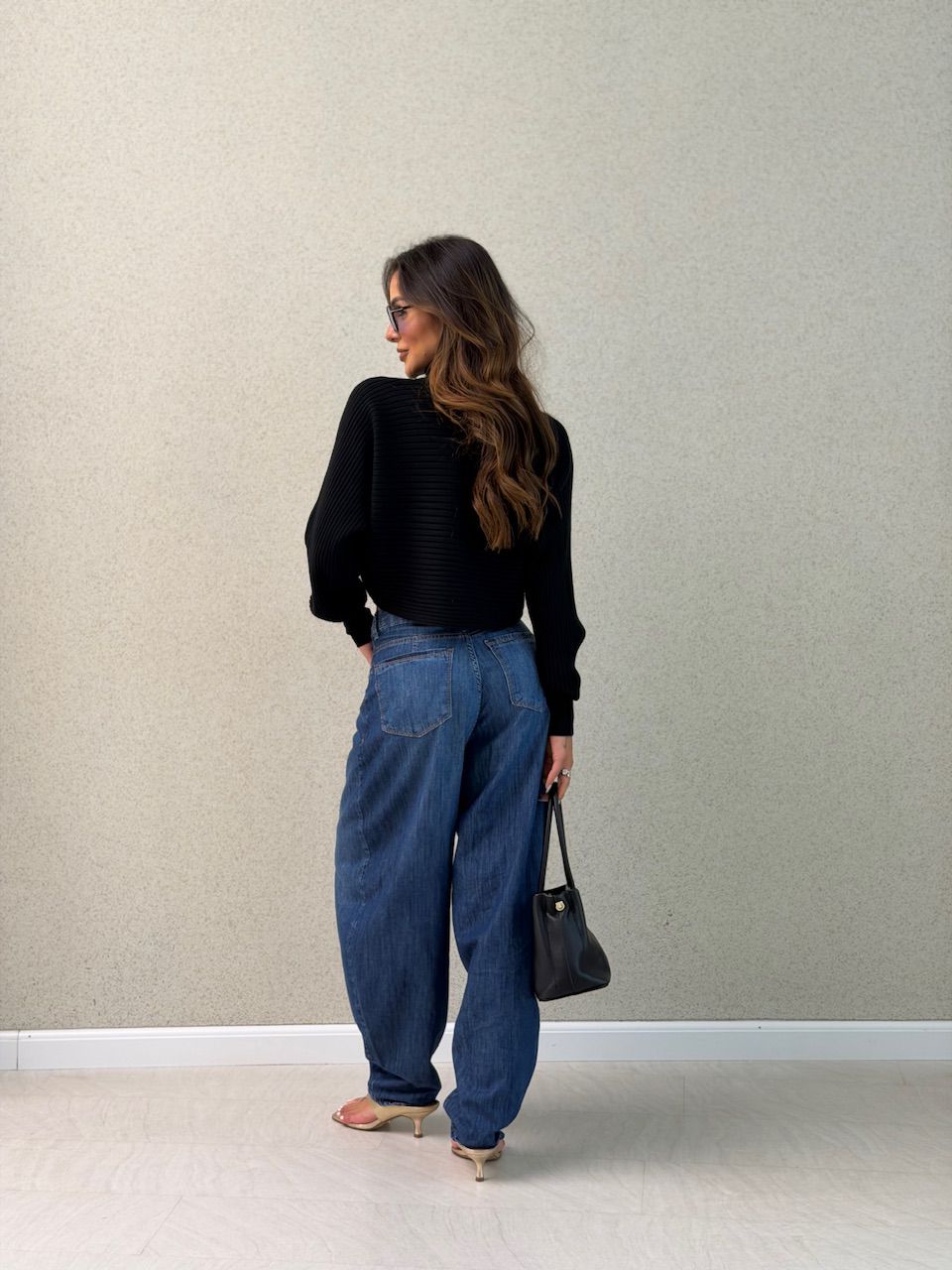 TRICOT DANIELA GOLA ALTA PRETO