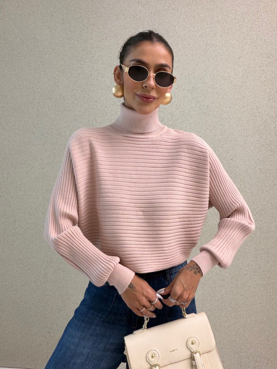 TRICOT DANIELA GOLA ALTA ROSA - 0075380031 - CAROLLA FERRARO