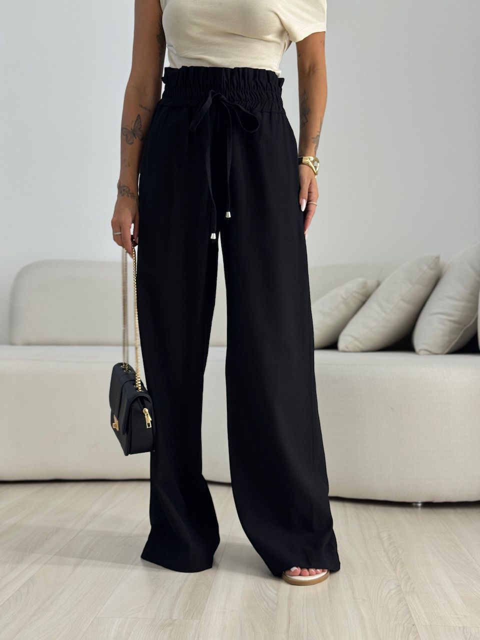 CALÇA MEL LASTEX PRETA - 0070240033 - CAROLLA FERRARO