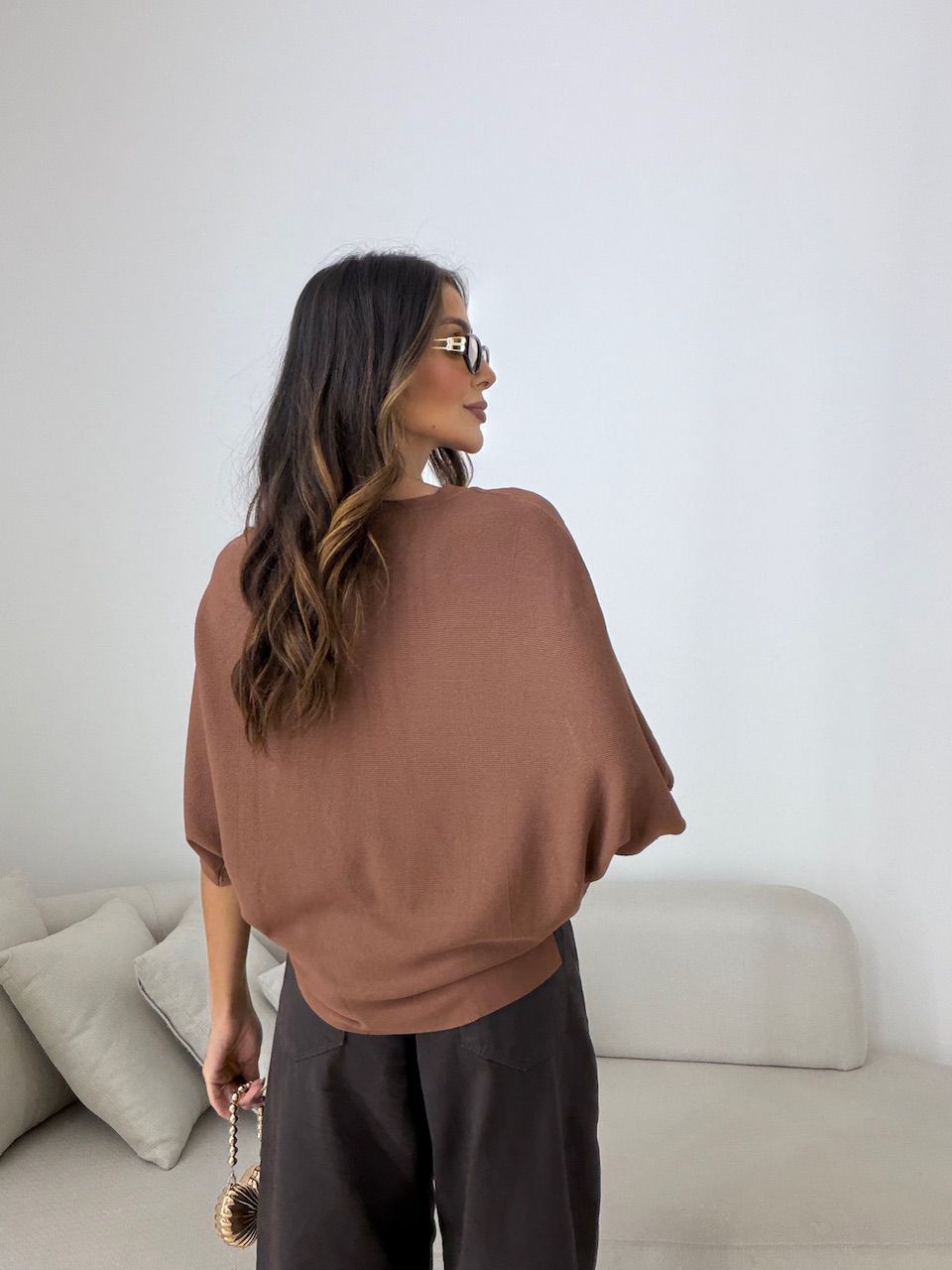 BLUSA GIANA MANGA MORCEGO MARROM