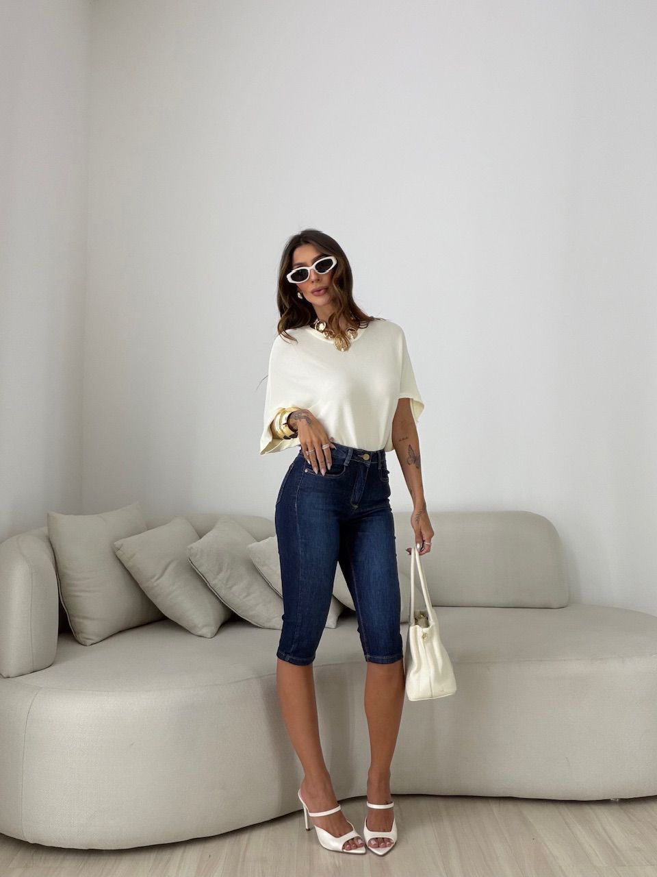 CALÇA CECÍLIA CAPRI JEANS ESCURO - 0081890070 - CAROLLA FERRARO