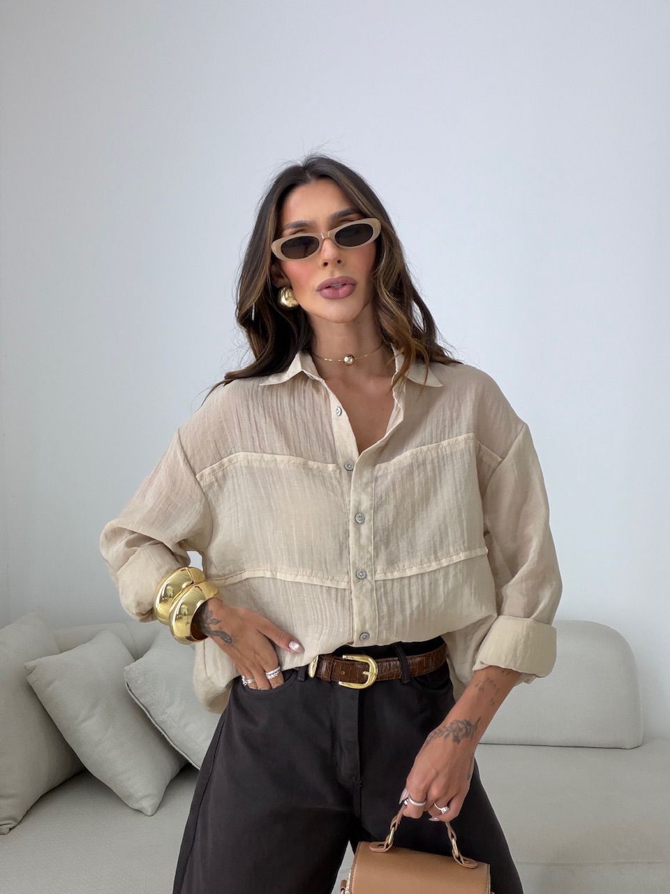 CAMISA BERENICE LISA AREIA - 0081880110 - CAROLLA FERRARO