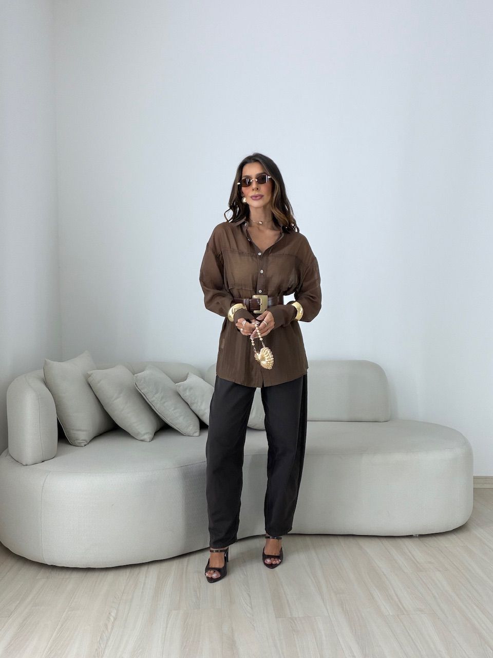 CAMISA BERENICE LISA MARROM