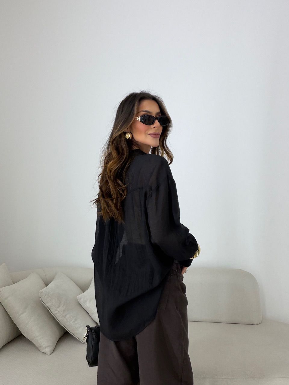 CAMISA BERENICE LISA PRETA