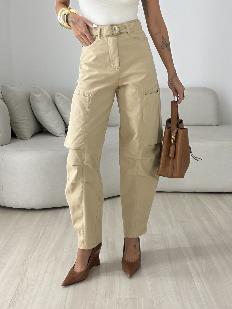 CALÇA EMÍLIA BALLOON BEGE - 0080530103 - CAROLLA FERRARO