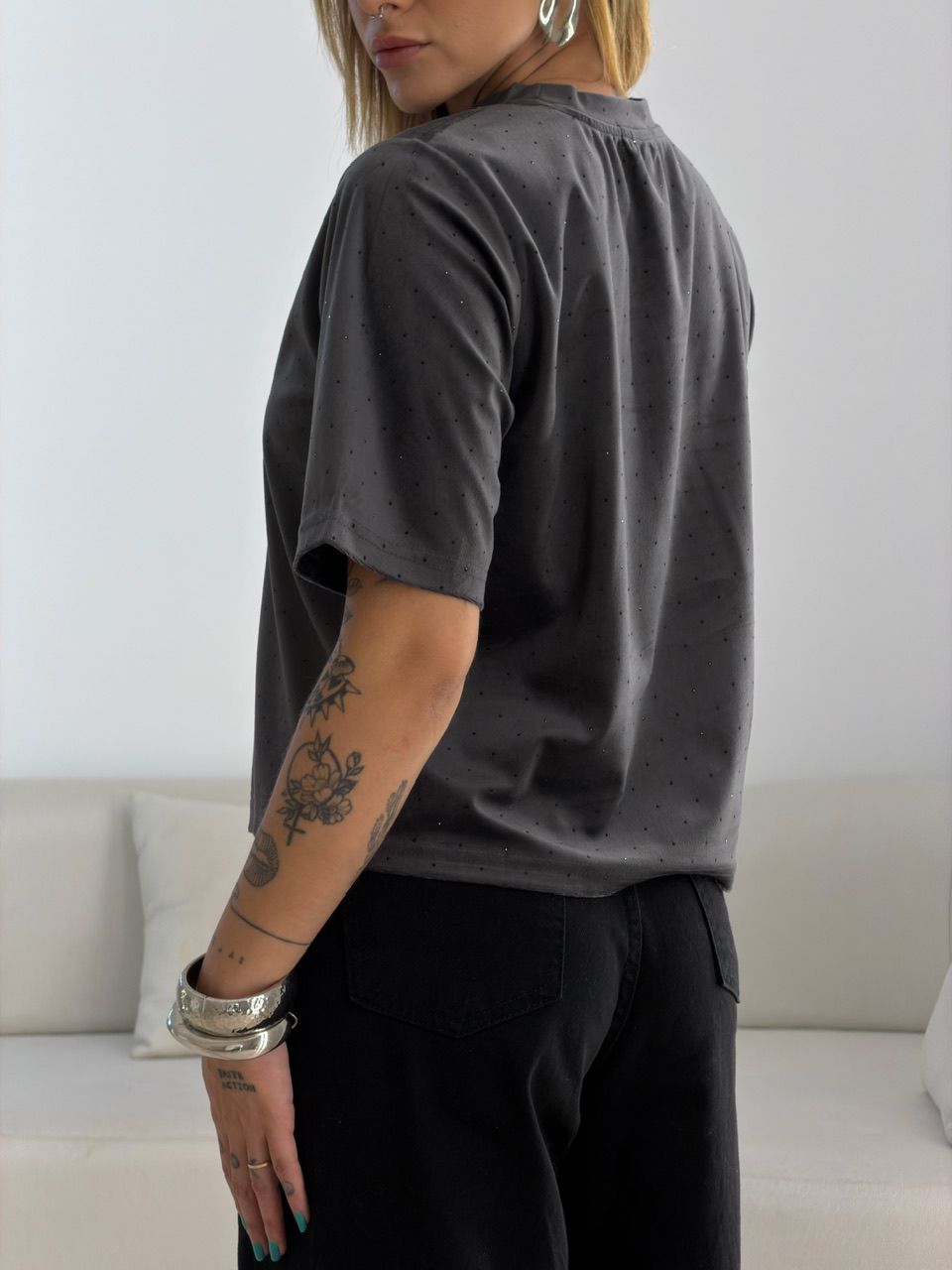 BLUSA CLARICE AVELUDADA CHUMBO