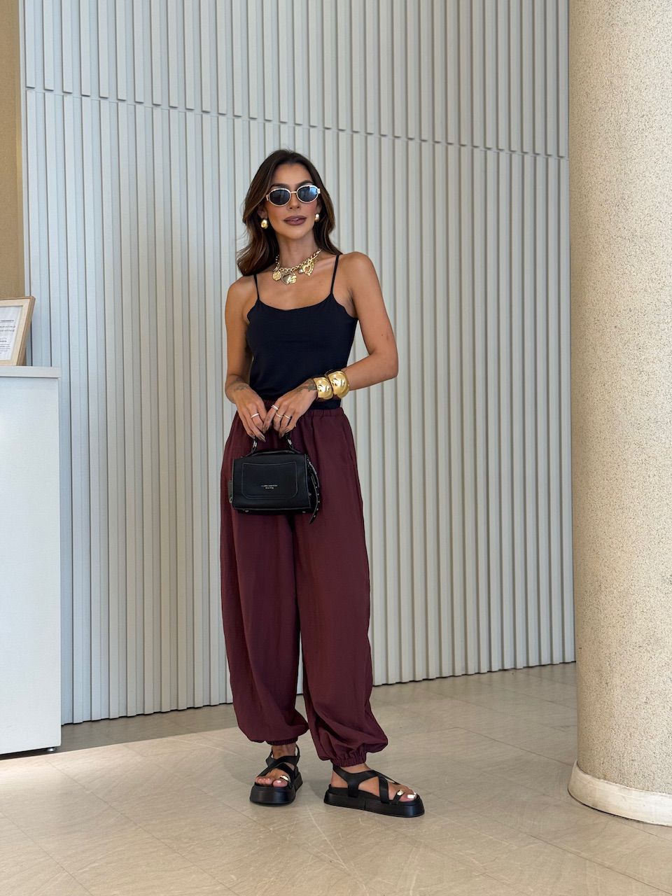 BLUSA CÁSSIA ALCINHA PRETA