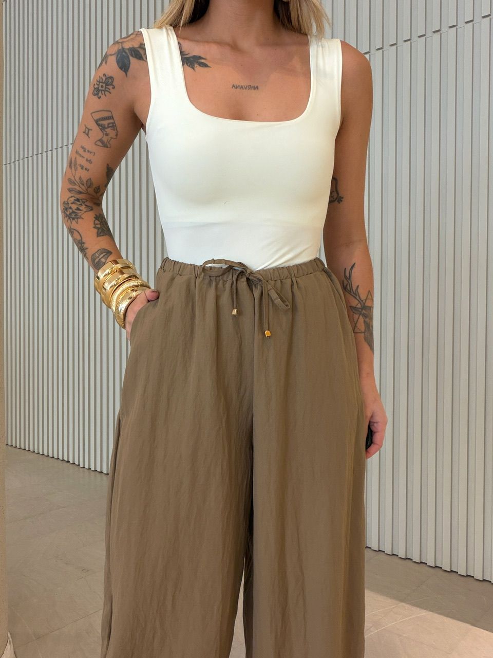 CALÇA ALINE ALADIM CAQUI