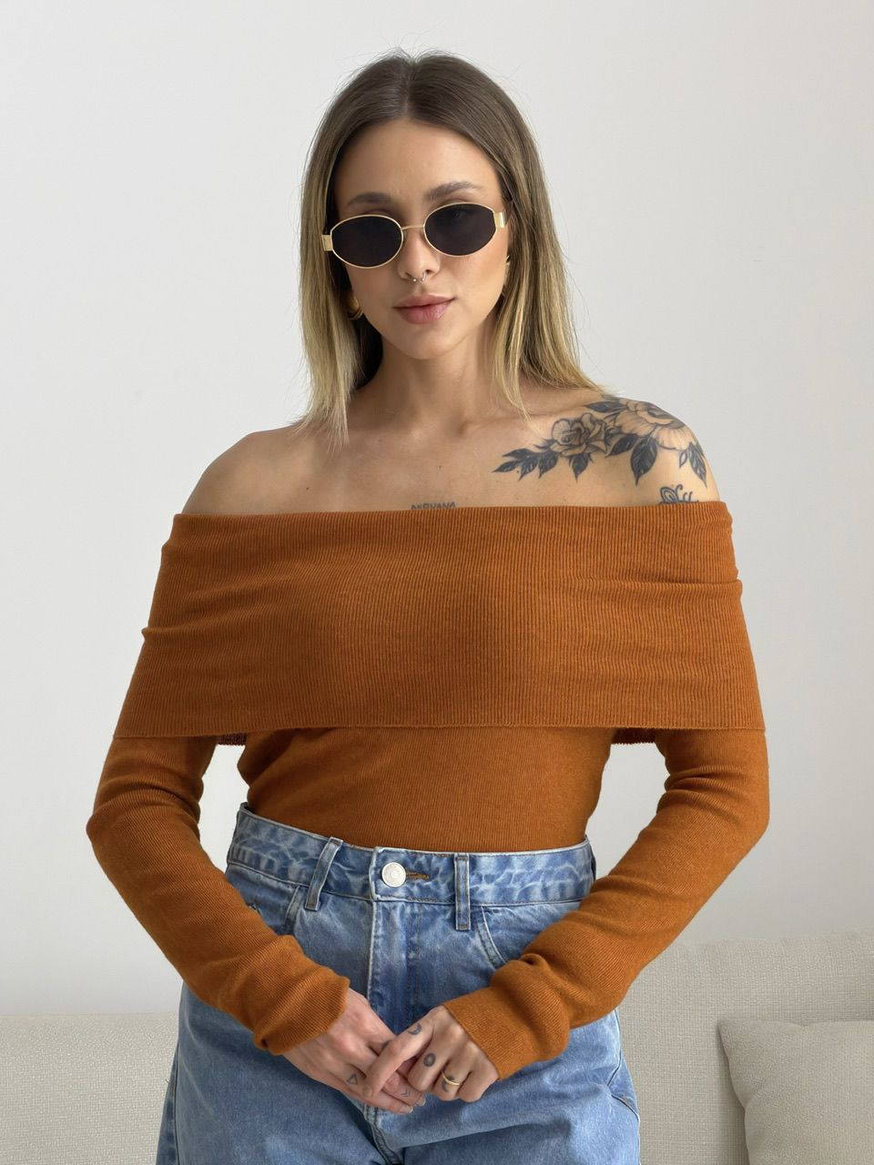 BLUSA ANA VITÓRIA OMBRO A OMBRO LARANJA - 00761900... - CAROLLA FERRARO